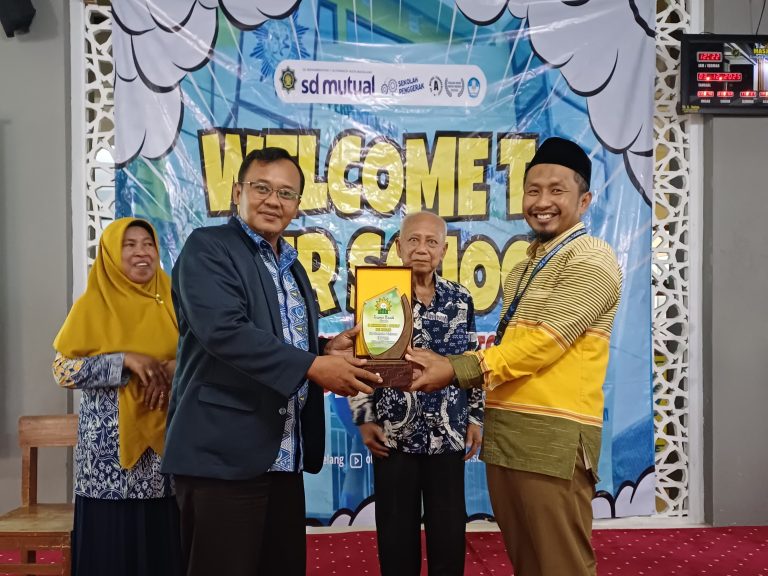 BKKSM SD/MI Muhammadiyah Kabupaten Sukoharjo Lakukan Study Tiru ke SD Mutual Kota Magelang