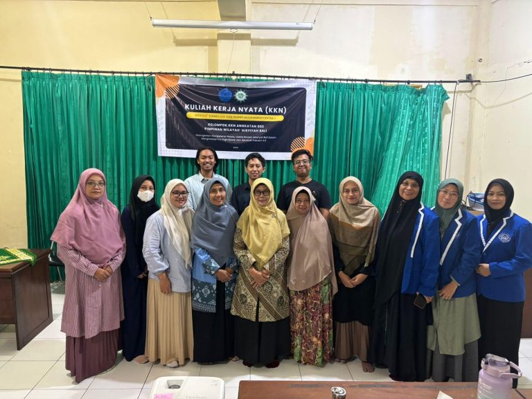 Mahasiswa ITBM Bali Gelar KKN Berbasis Komunitas, Dorong UMKM Aisyiyah Naik Kelas di Era Digital