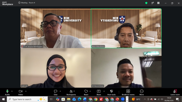Dari Arab Saudi, Mahasiswa Kewirausahaan BIM University Sukses Menuntaskan Ujian Tugas Akhir